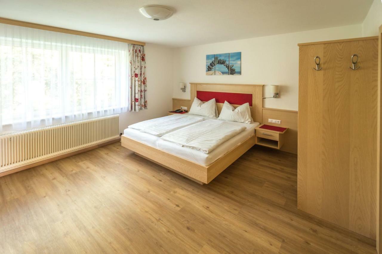 Hotel Alpengasthof Fichtenheim à Ramsau am Dachstein Extérieur photo